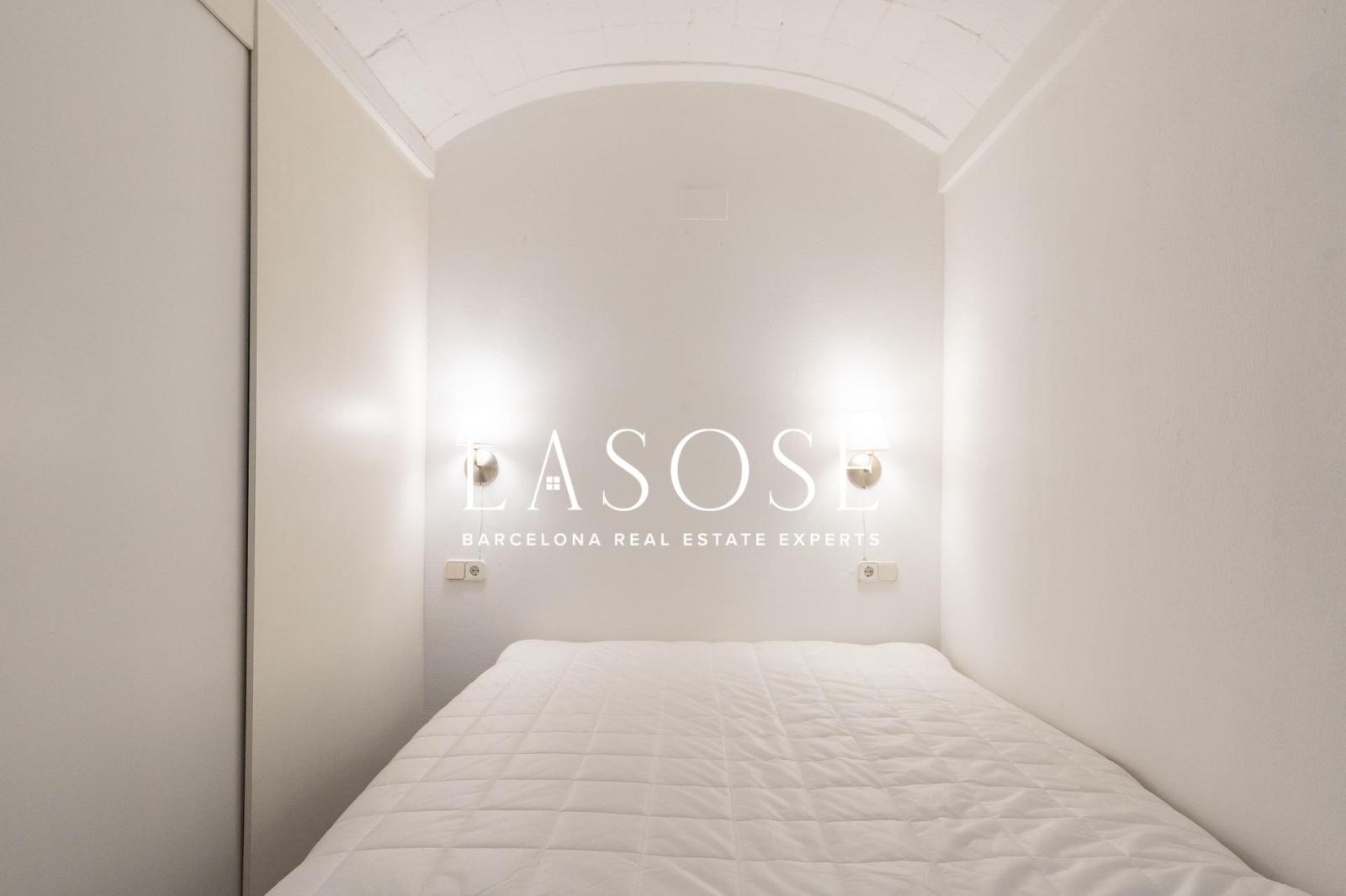 Flat for Sale in Barcelona