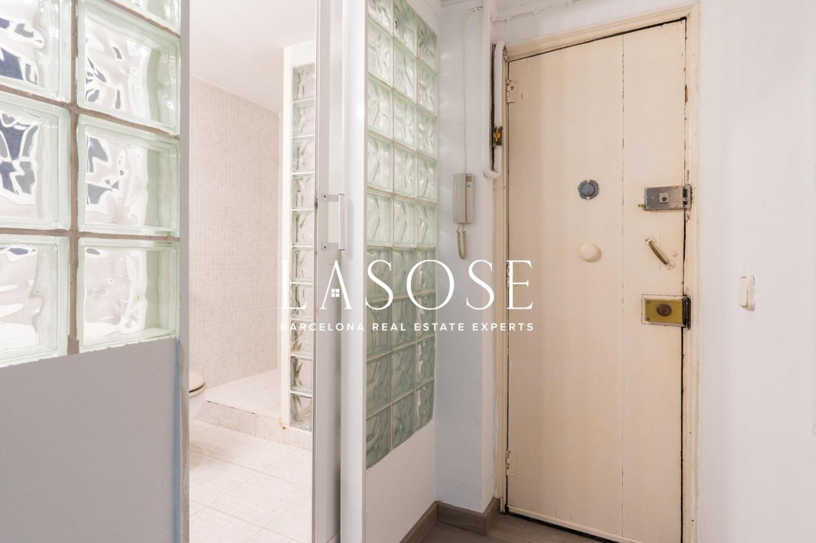 Flat for Sale in Barcelona