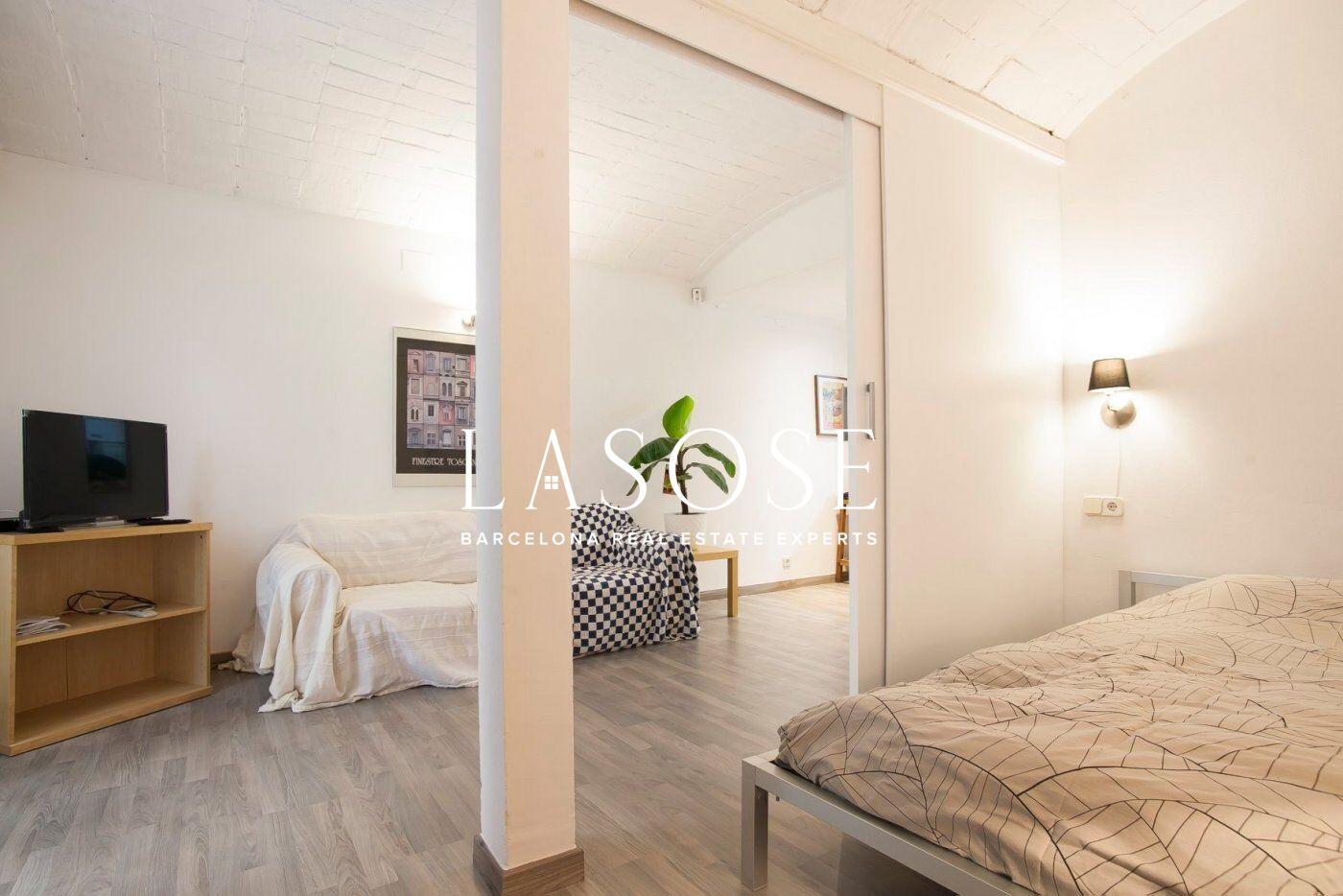 Flat for Sale in Barcelona