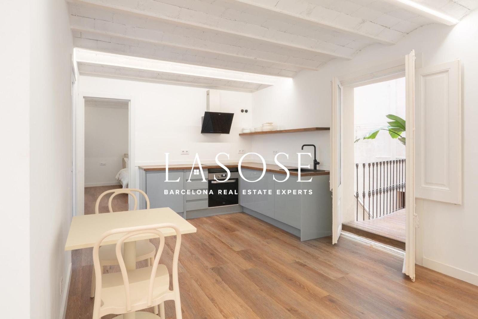 Flat for Sale in Barcelona