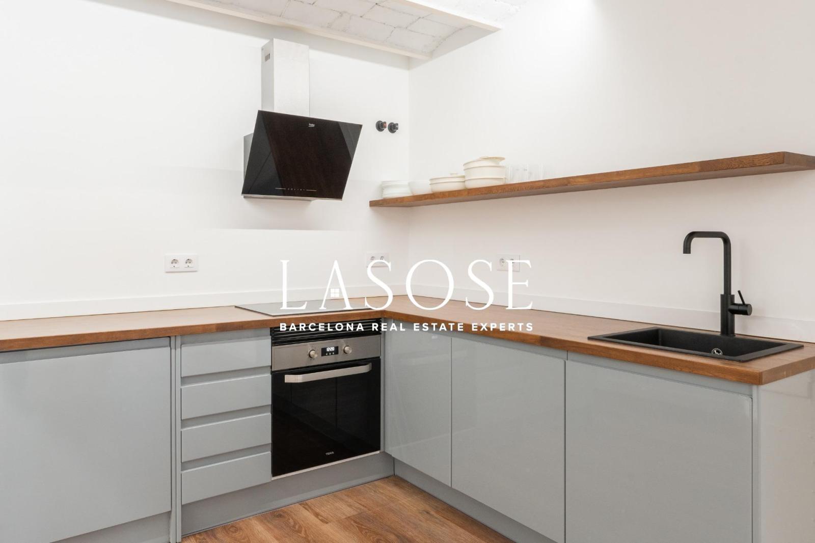 Flat for Sale in Barcelona