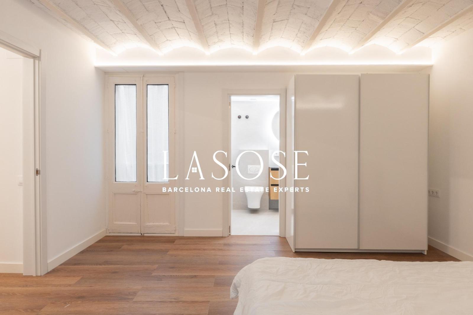 Flat for Sale in Barcelona