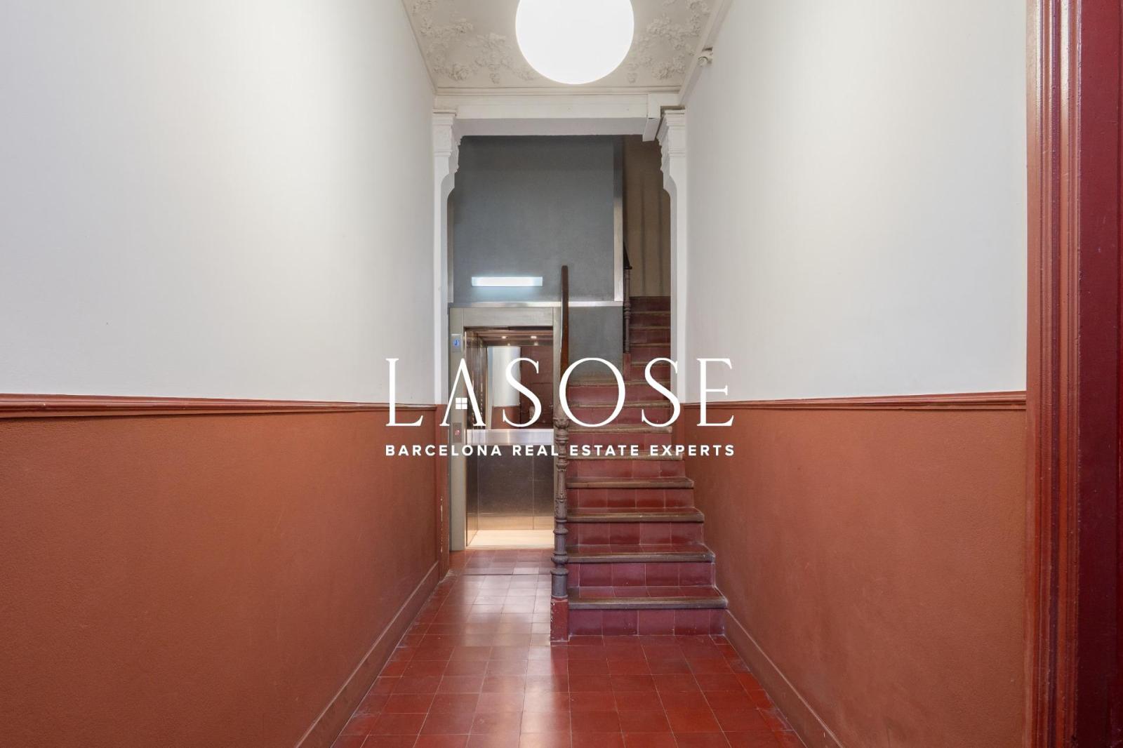 Flat for Sale in Barcelona