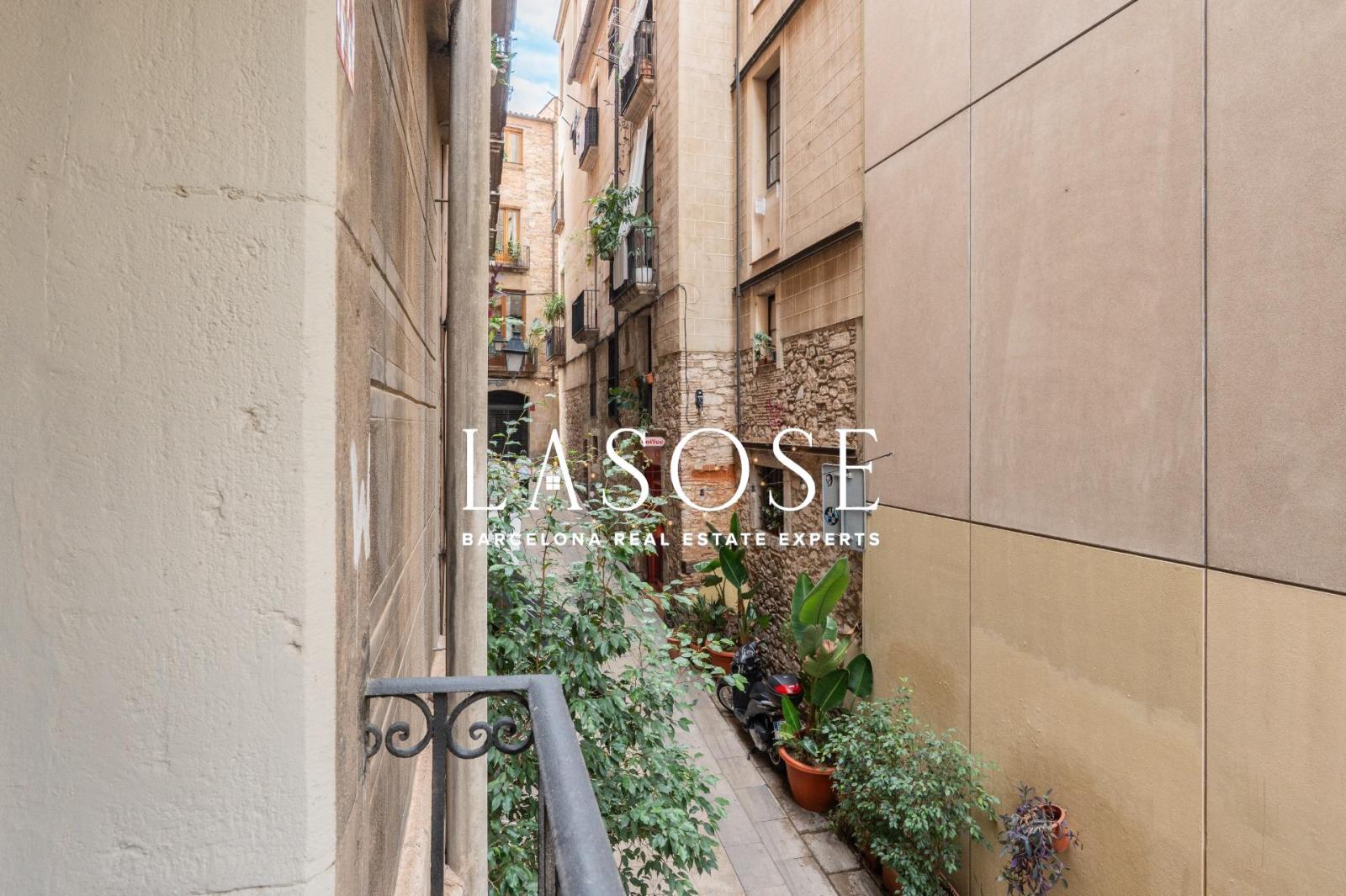 Flat for Sale in Barcelona