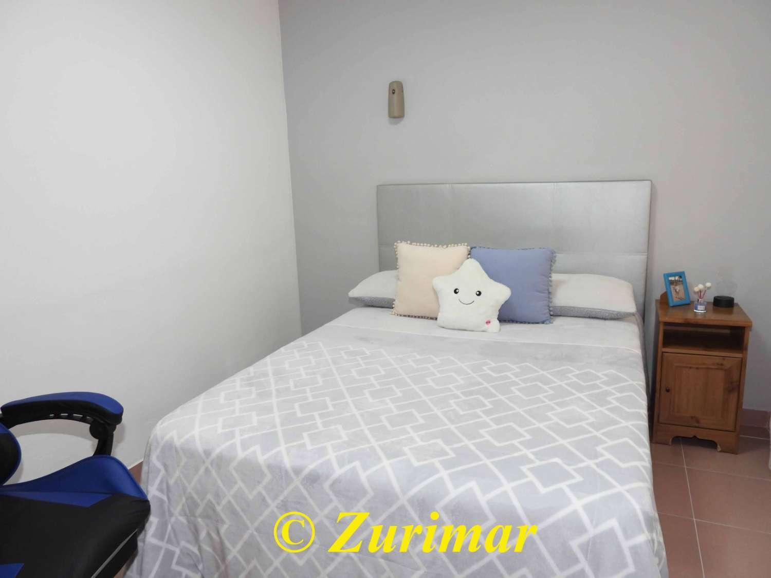 Flat for Sale in Roquetas de Mar