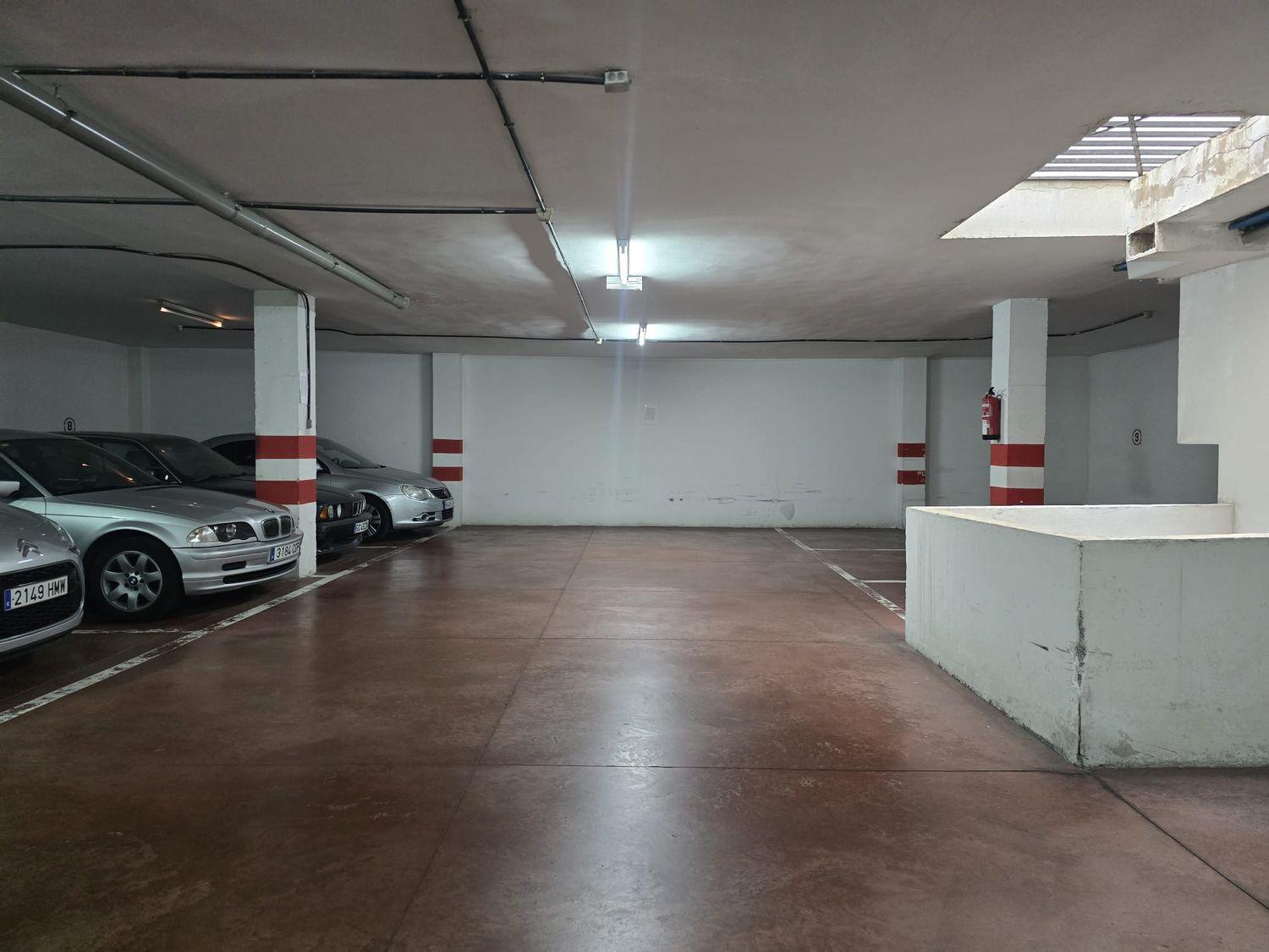 Garage for Sale in Las Palmas de Gran Canaria