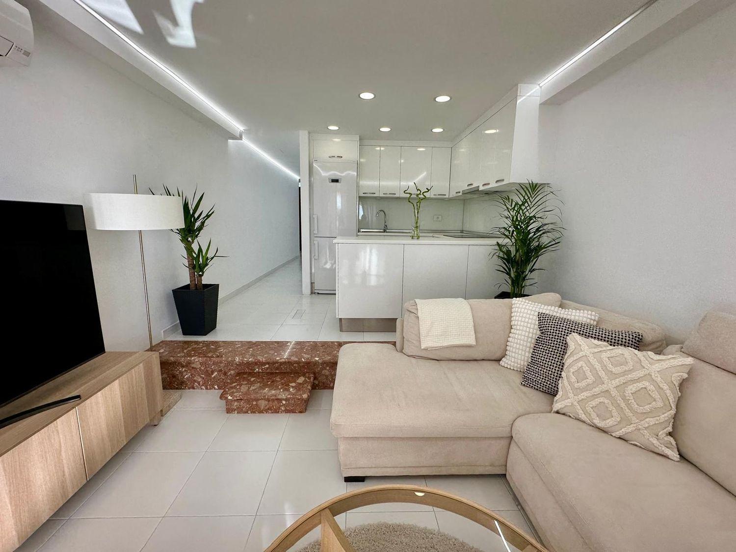 Flat for Sale in San Bartolomé de Tirajana