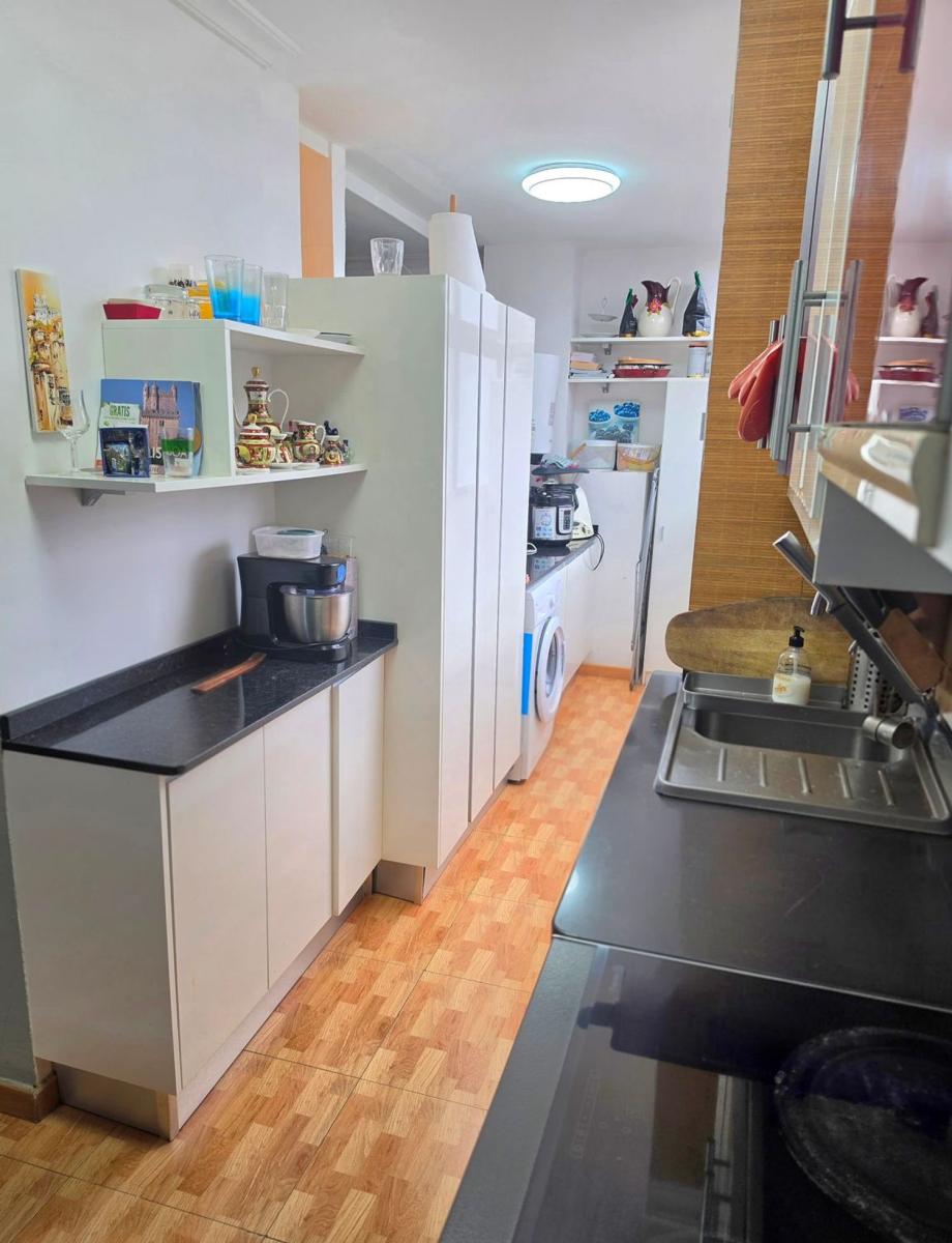 Flat for Sale in Las Palmas de Gran Canaria