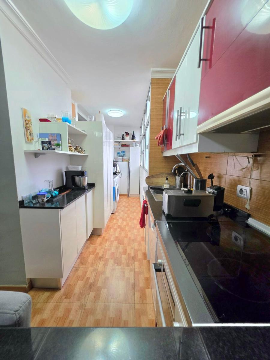 Flat for Sale in Las Palmas de Gran Canaria