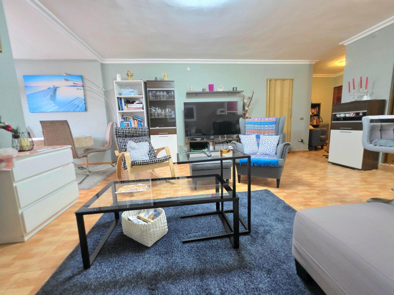 Flat for Sale in Las Palmas de Gran Canaria