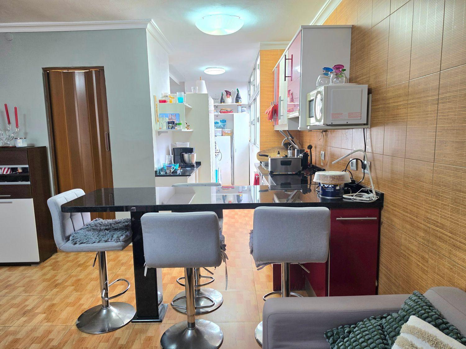 Flat for Sale in Las Palmas de Gran Canaria