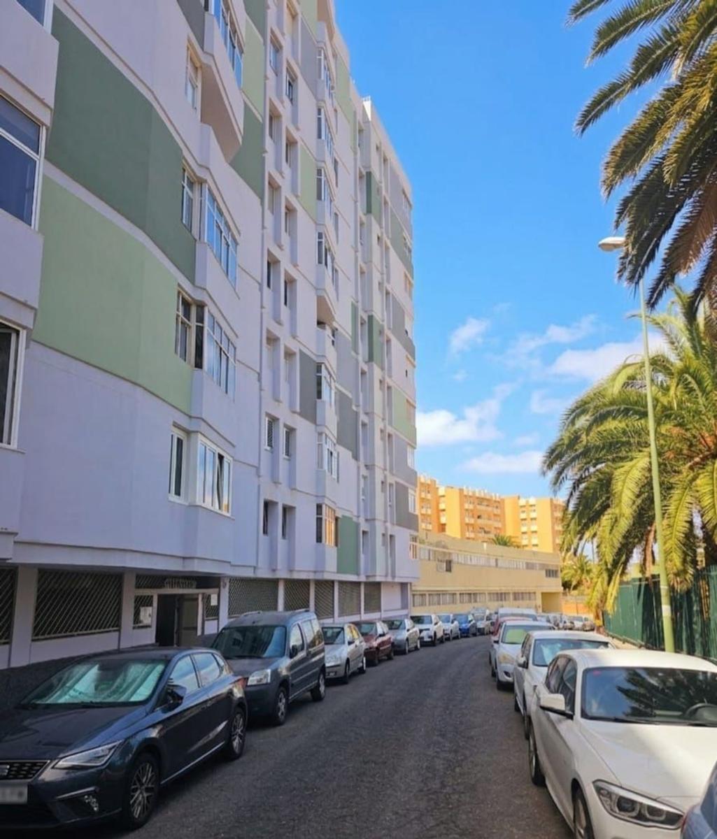 Flat for Sale in Las Palmas de Gran Canaria