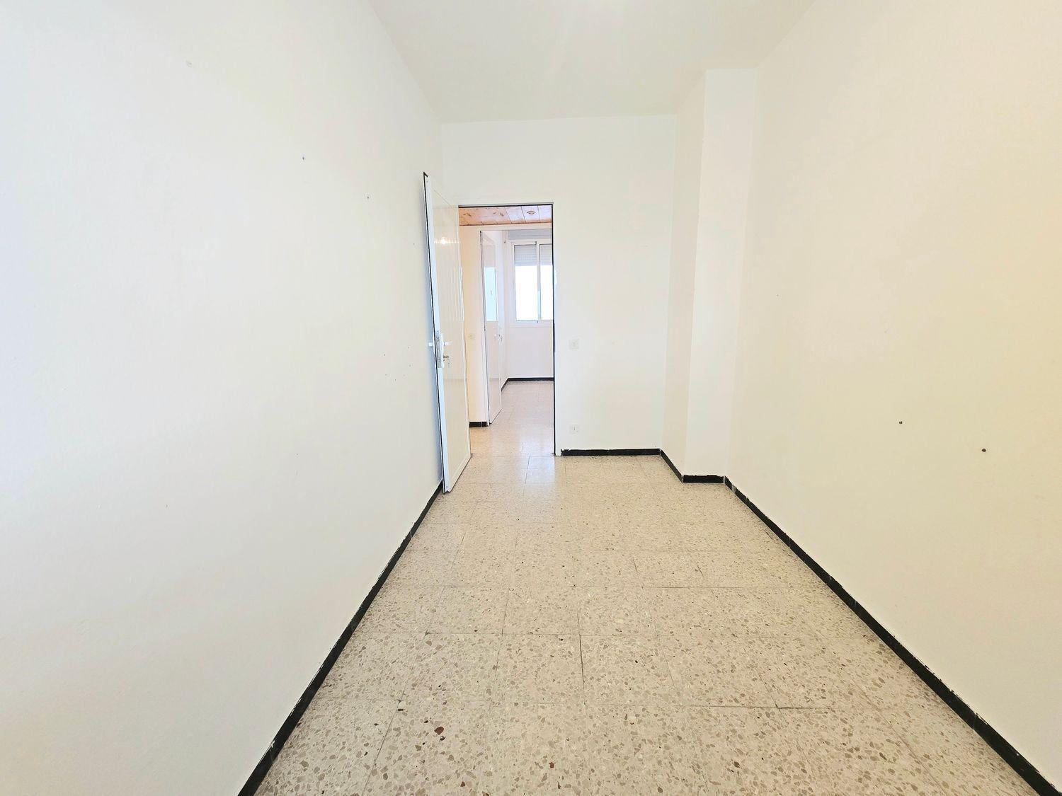 Flat for Sale in Las Palmas de Gran Canaria
