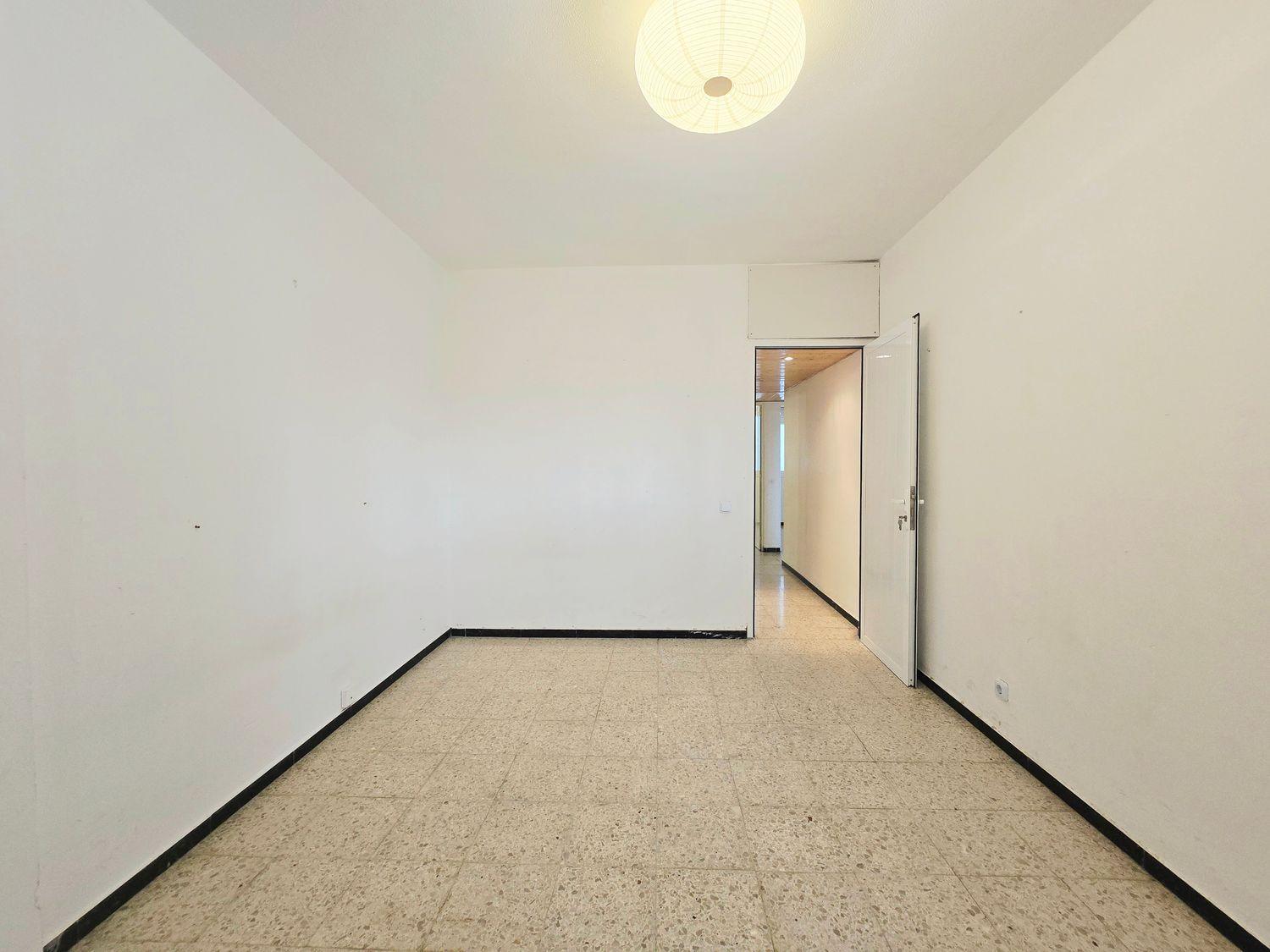Flat for Sale in Las Palmas de Gran Canaria