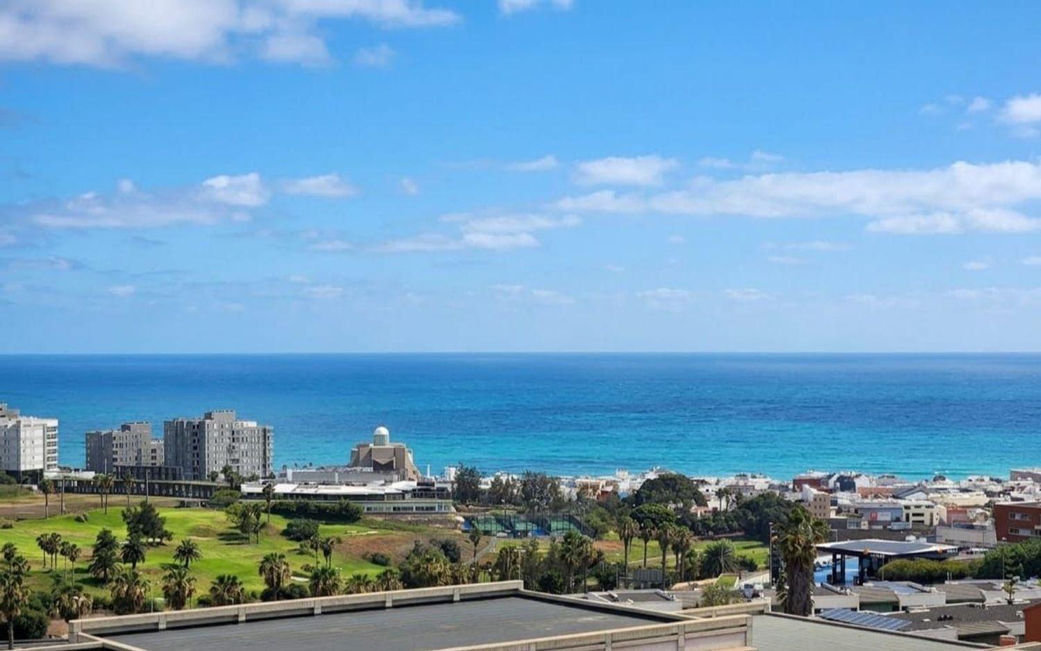 Flat for Sale in Las Palmas de Gran Canaria