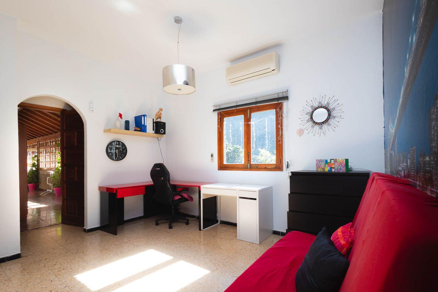 House for Sale in Firgas