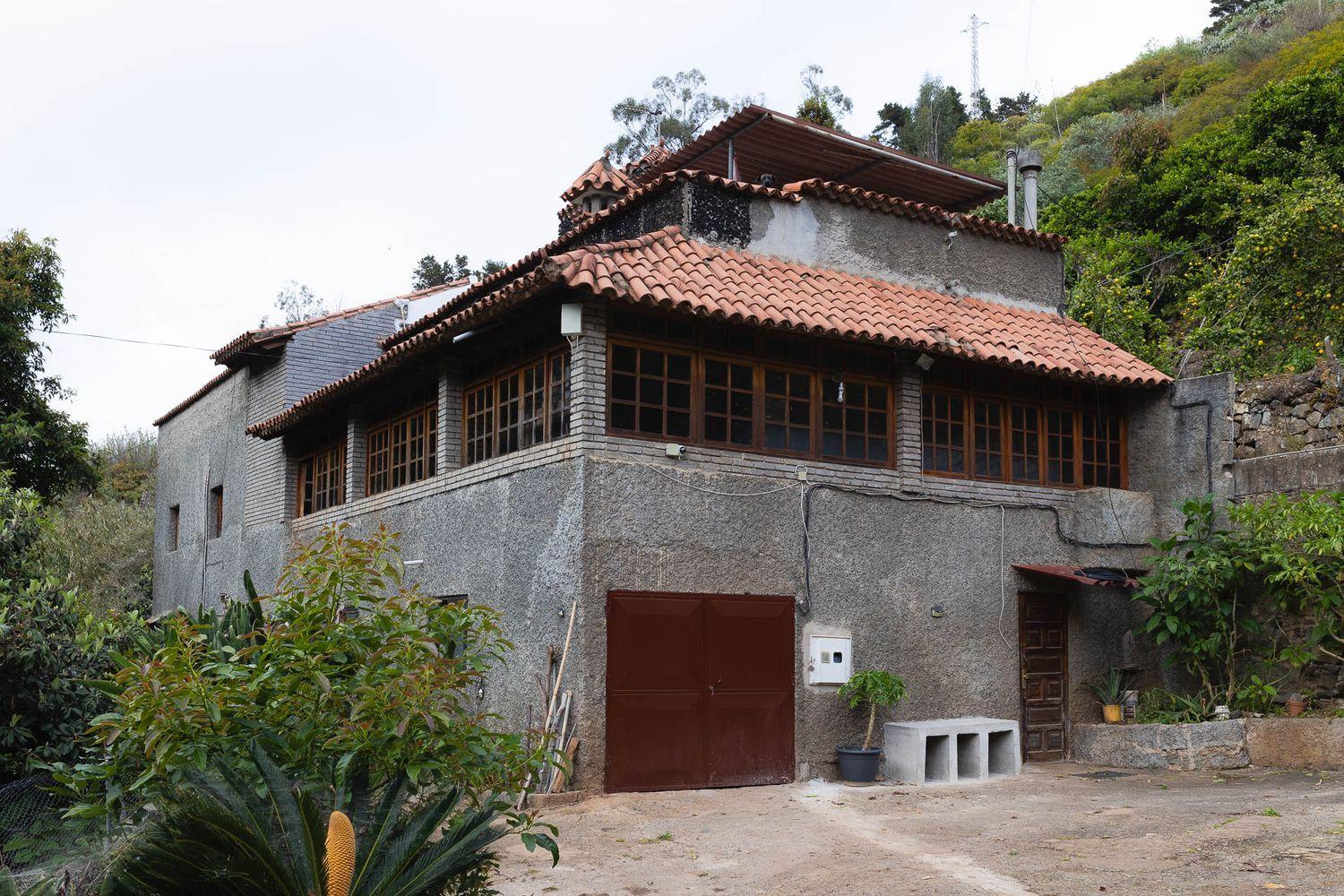 House for Sale in Firgas