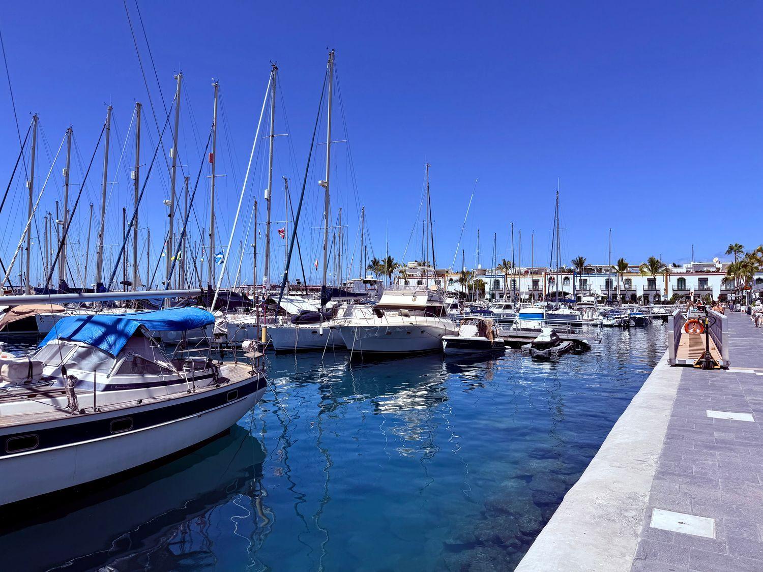 Flat for Sale in Mogán