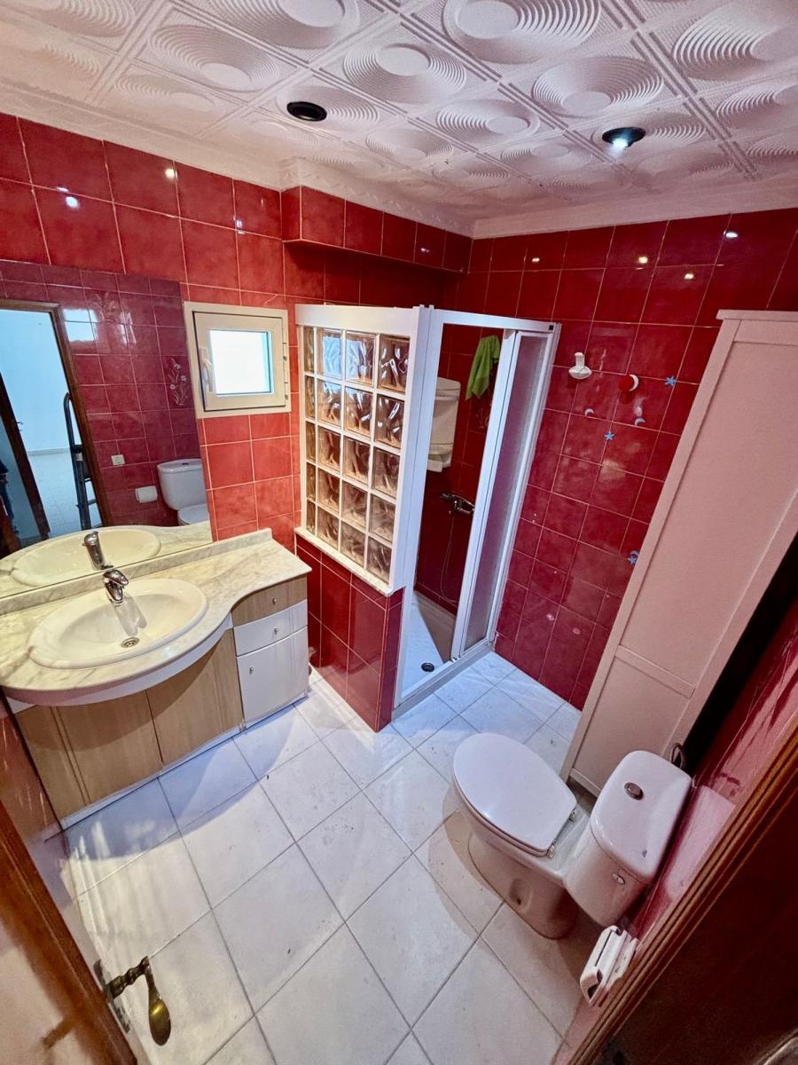 Flat for Sale in Las Palmas de Gran Canaria
