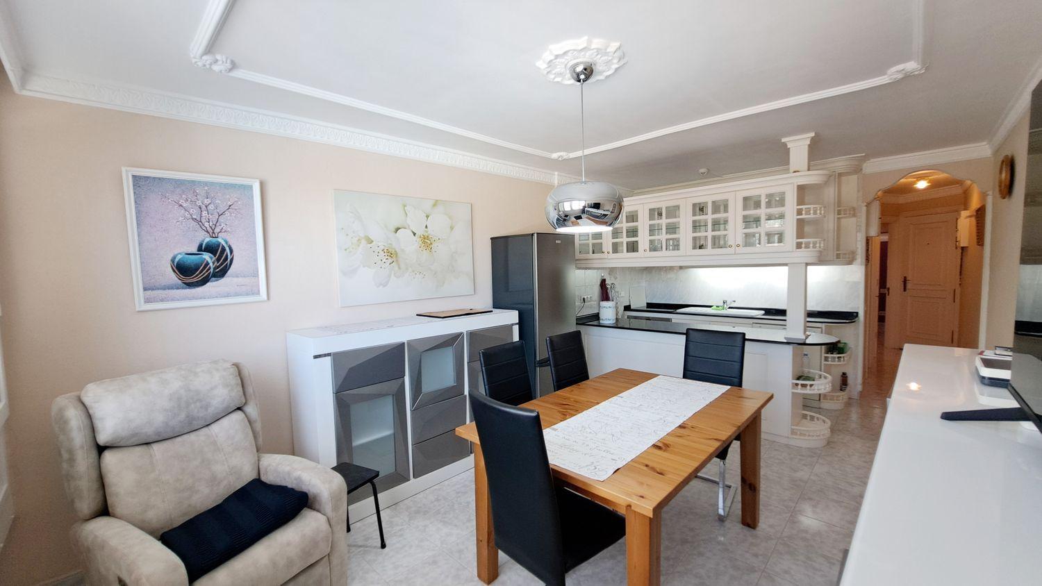 Flat for Sale in San Bartolomé de Tirajana