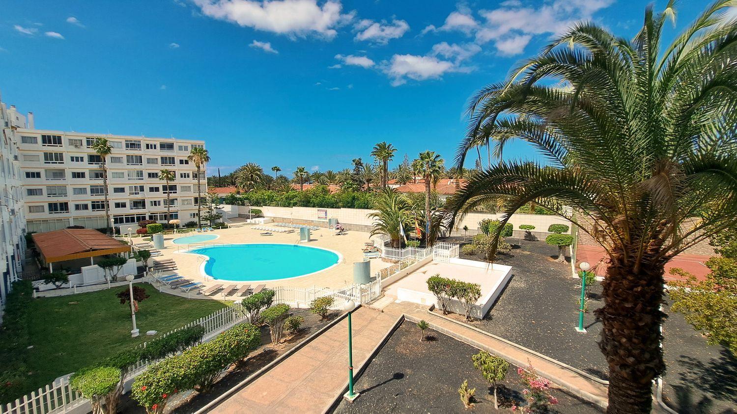 Flat for Sale in San Bartolomé de Tirajana