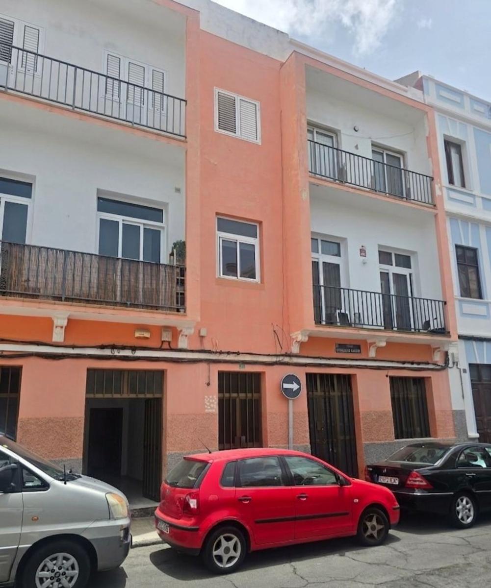 Flat for Sale in Las Palmas de Gran Canaria