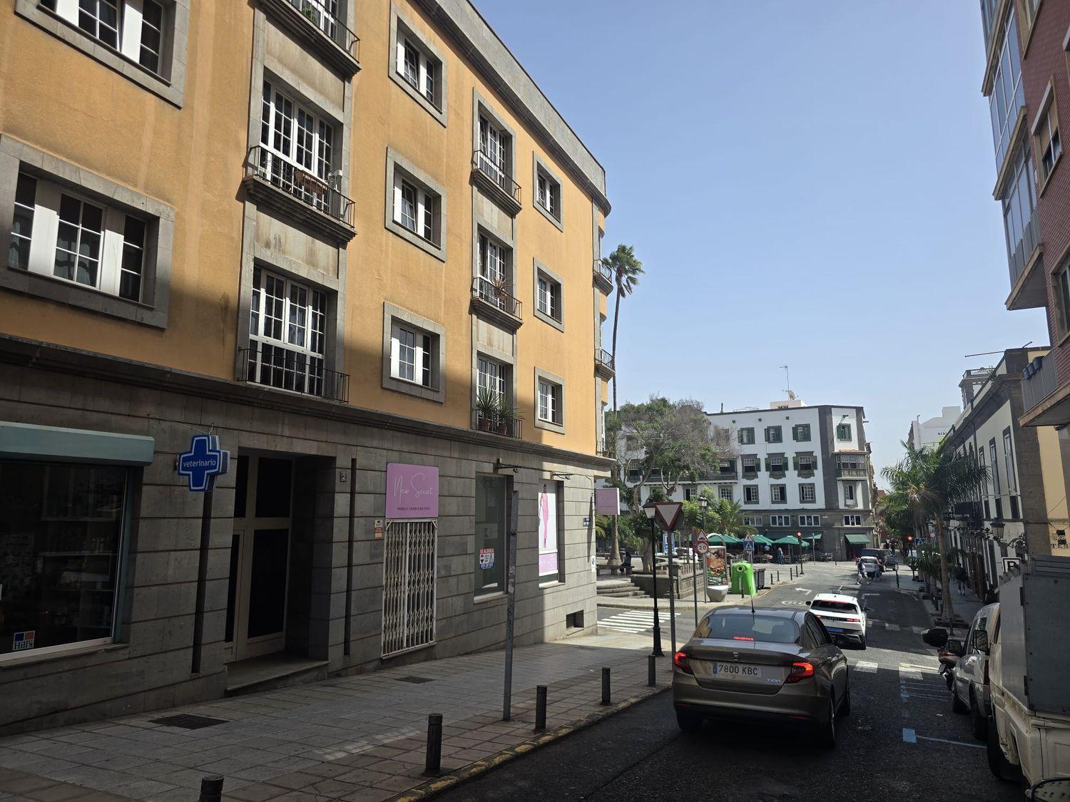 Flat for Sale in Las Palmas de Gran Canaria
