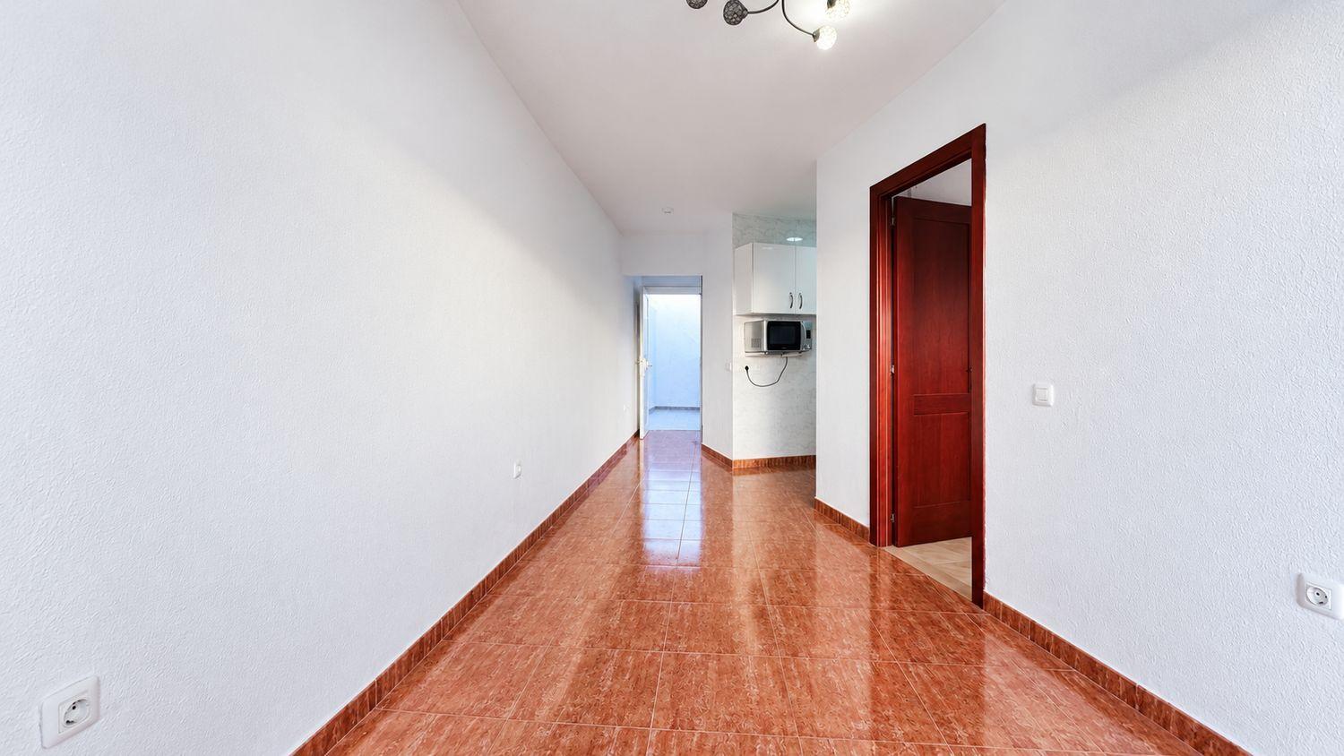 Flat for Sale in San Bartolomé de Tirajana