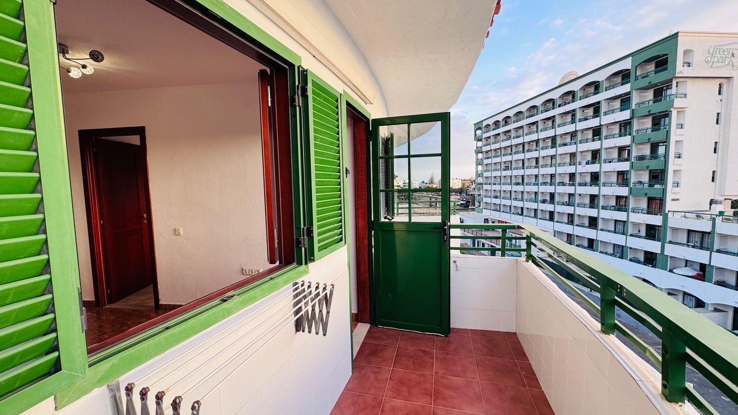Flat for Sale in San Bartolomé de Tirajana