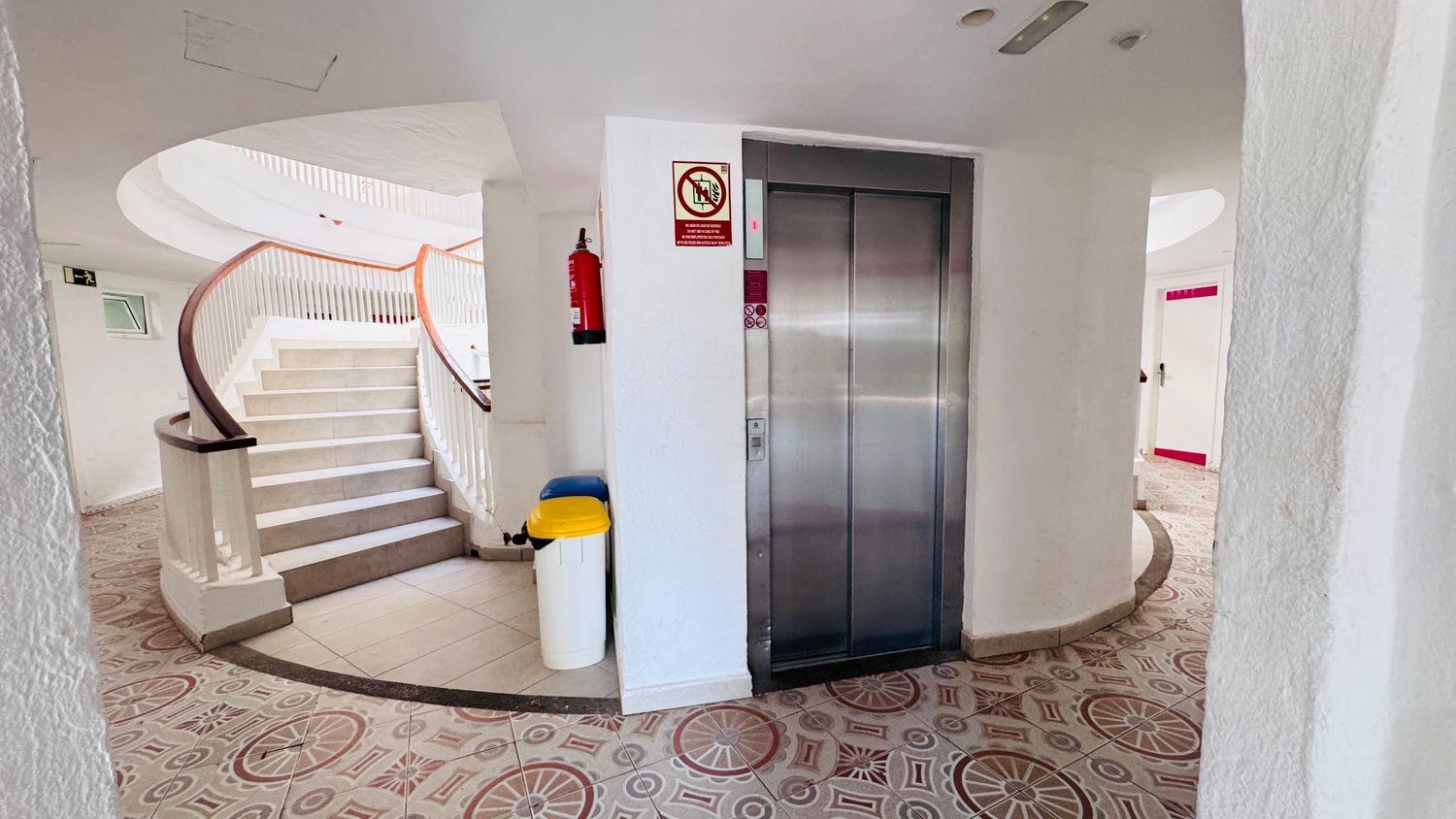 Flat for Sale in San Bartolomé de Tirajana