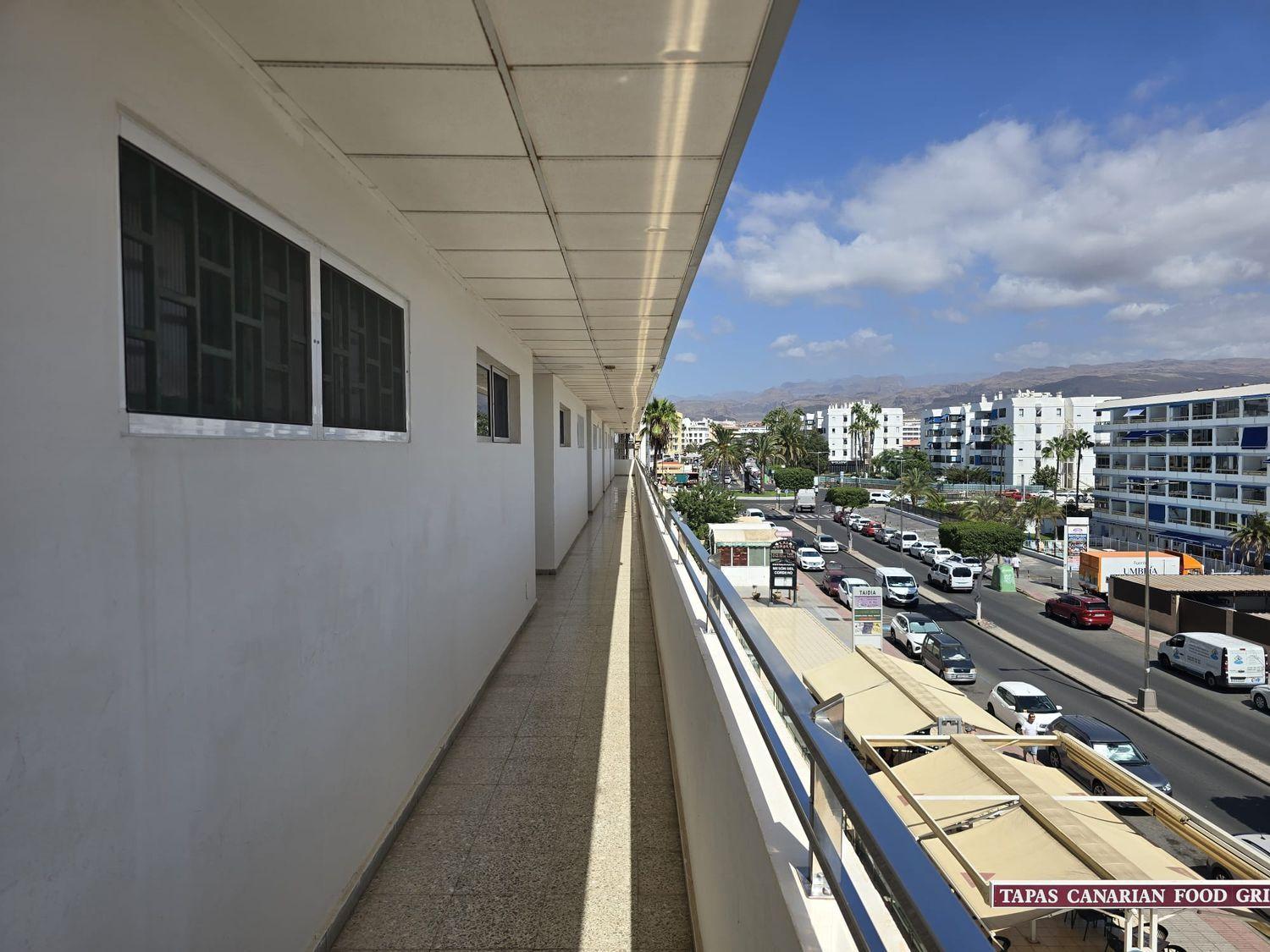 Flat for Sale in San Bartolomé de Tirajana