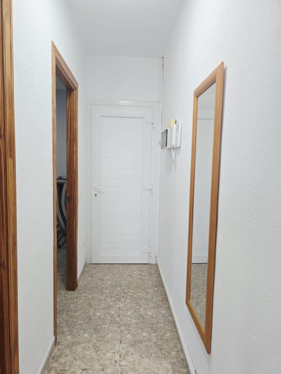 Flat for Sale in San Bartolomé de Tirajana