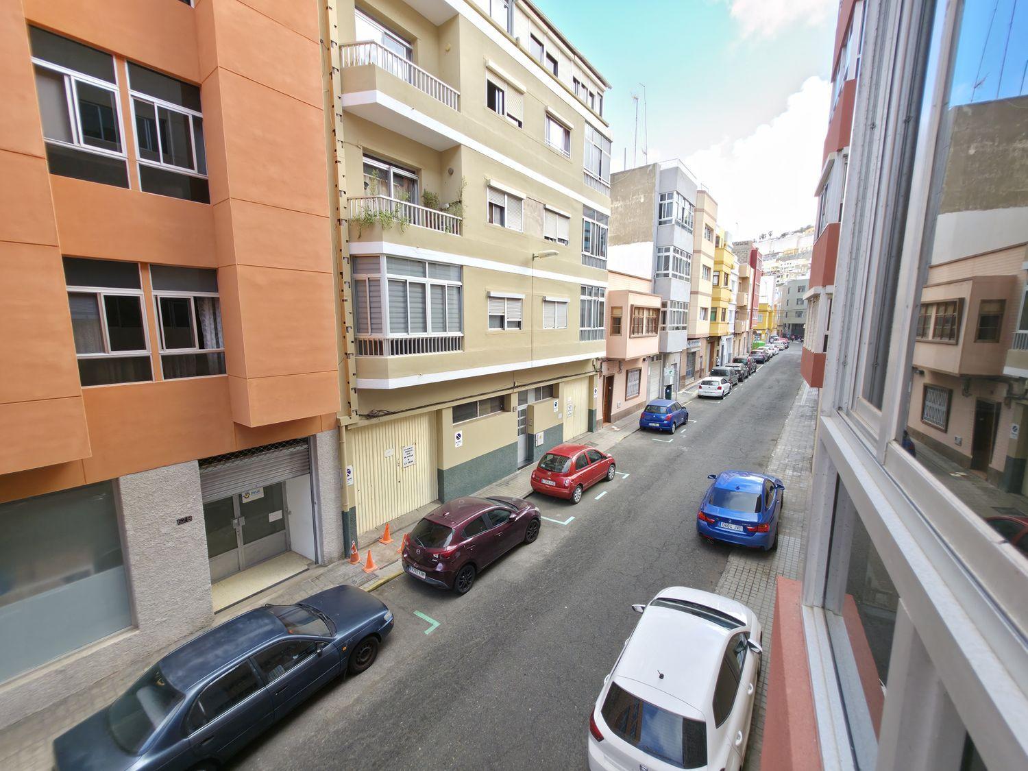 Flat for Sale in Las Palmas de Gran Canaria