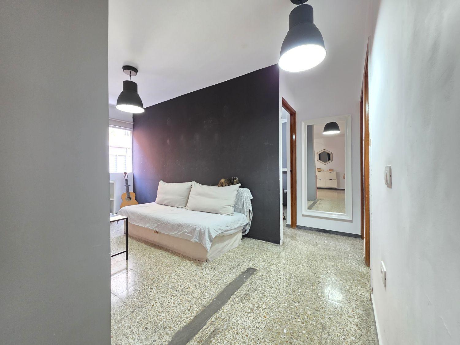 Flat for Sale in Las Palmas de Gran Canaria