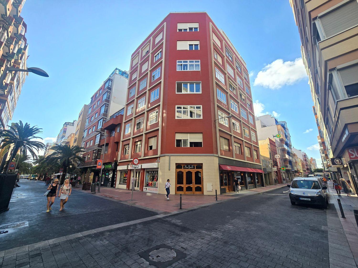 Flat for Sale in Las Palmas de Gran Canaria