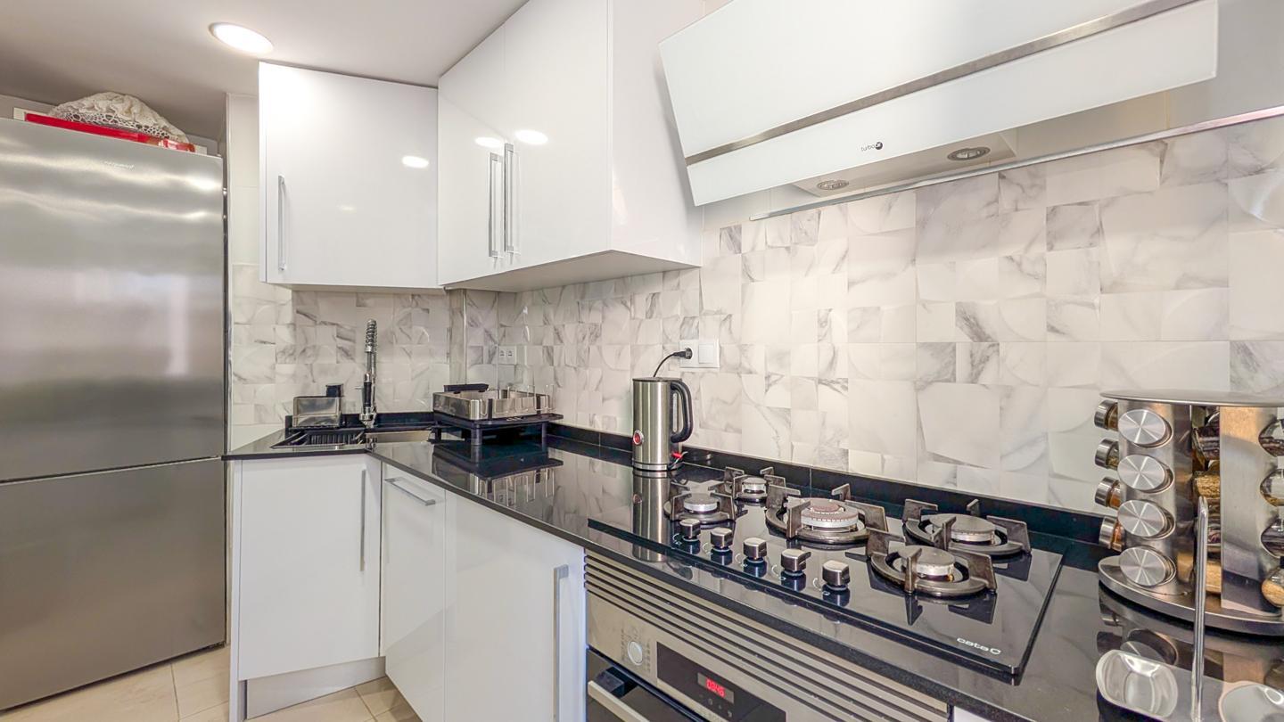 Flat for Sale in Santa Pola