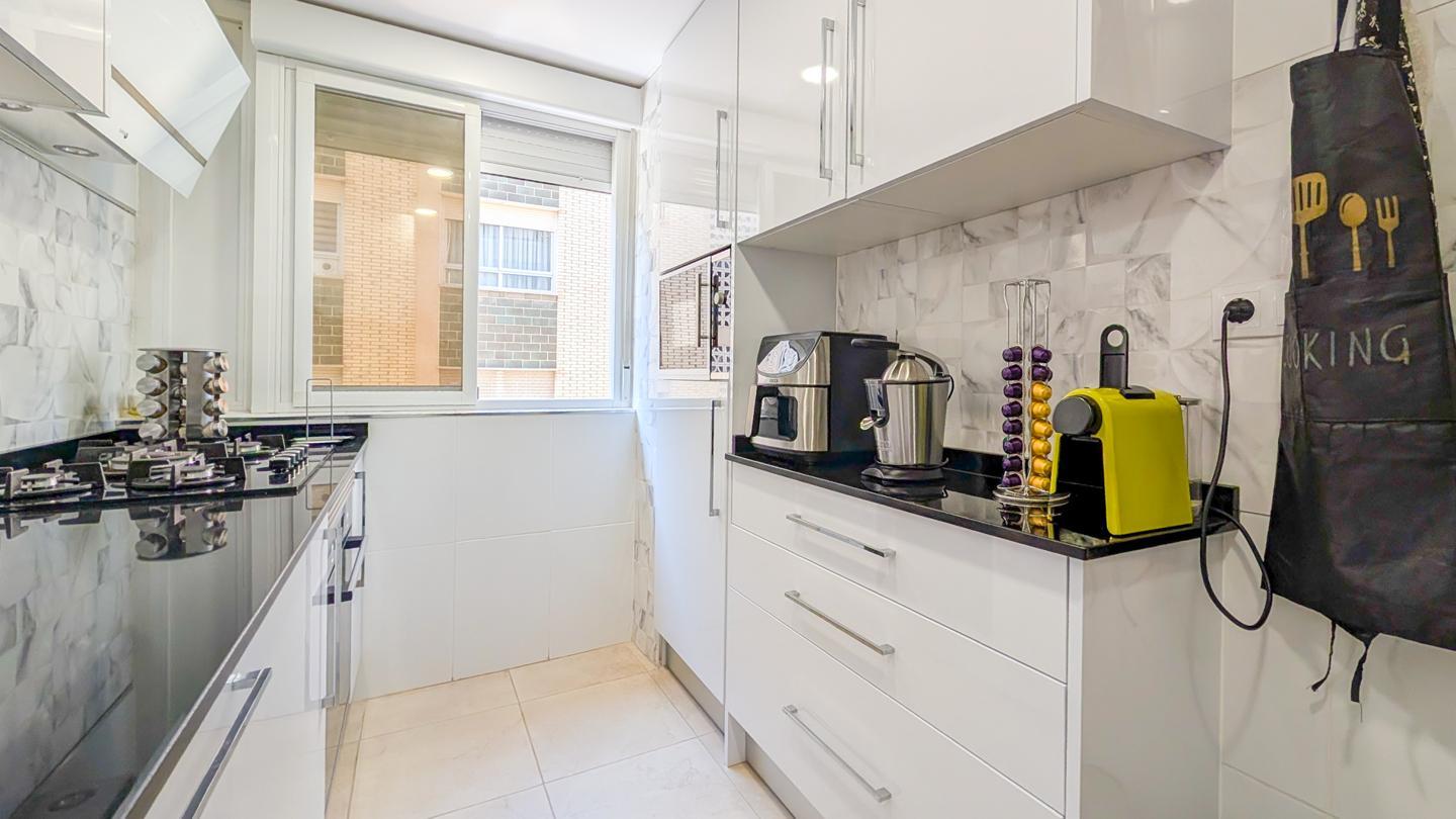 Flat for Sale in Santa Pola