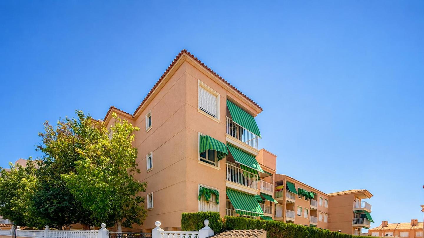 Flat for Sale in Santa Pola