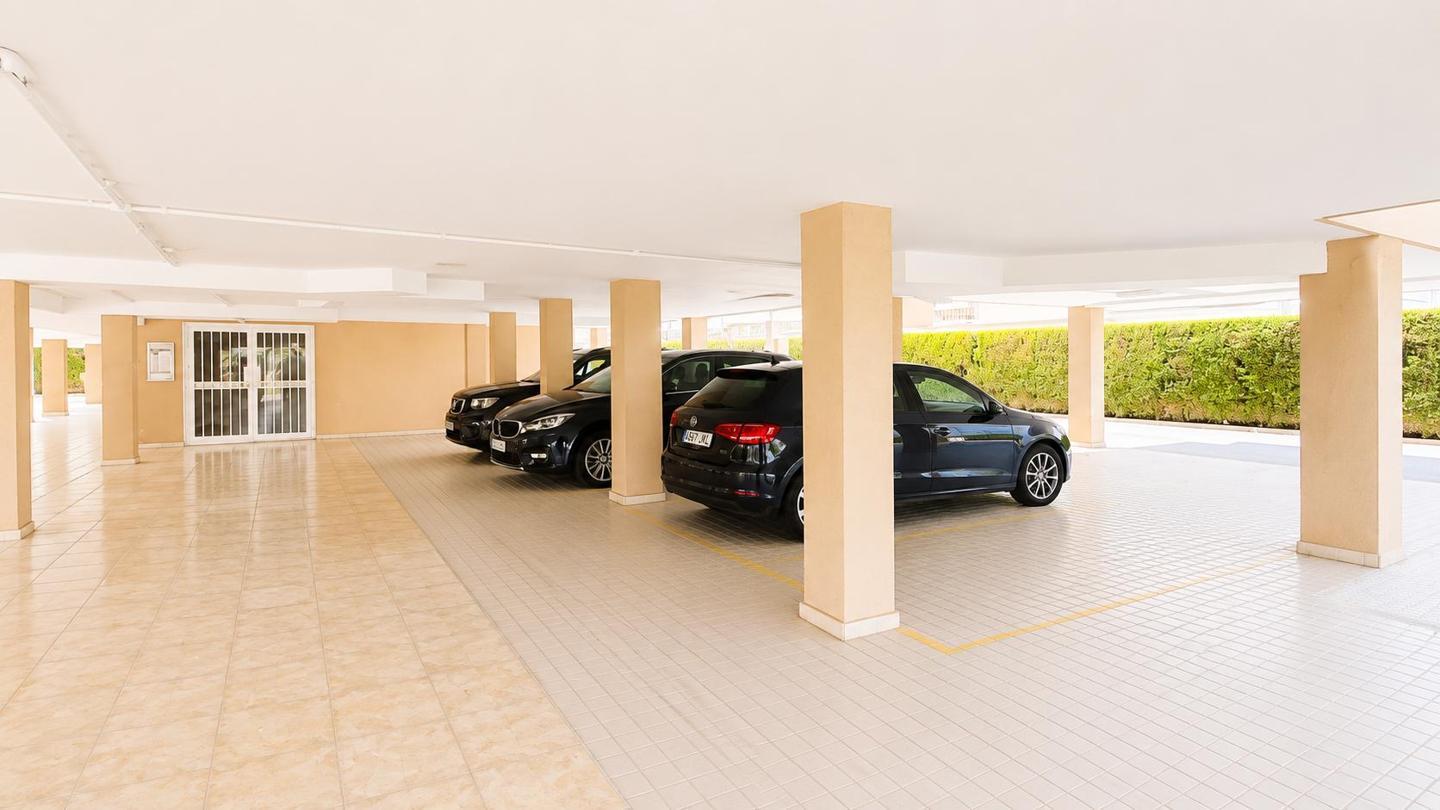 Flat for Sale in Santa Pola