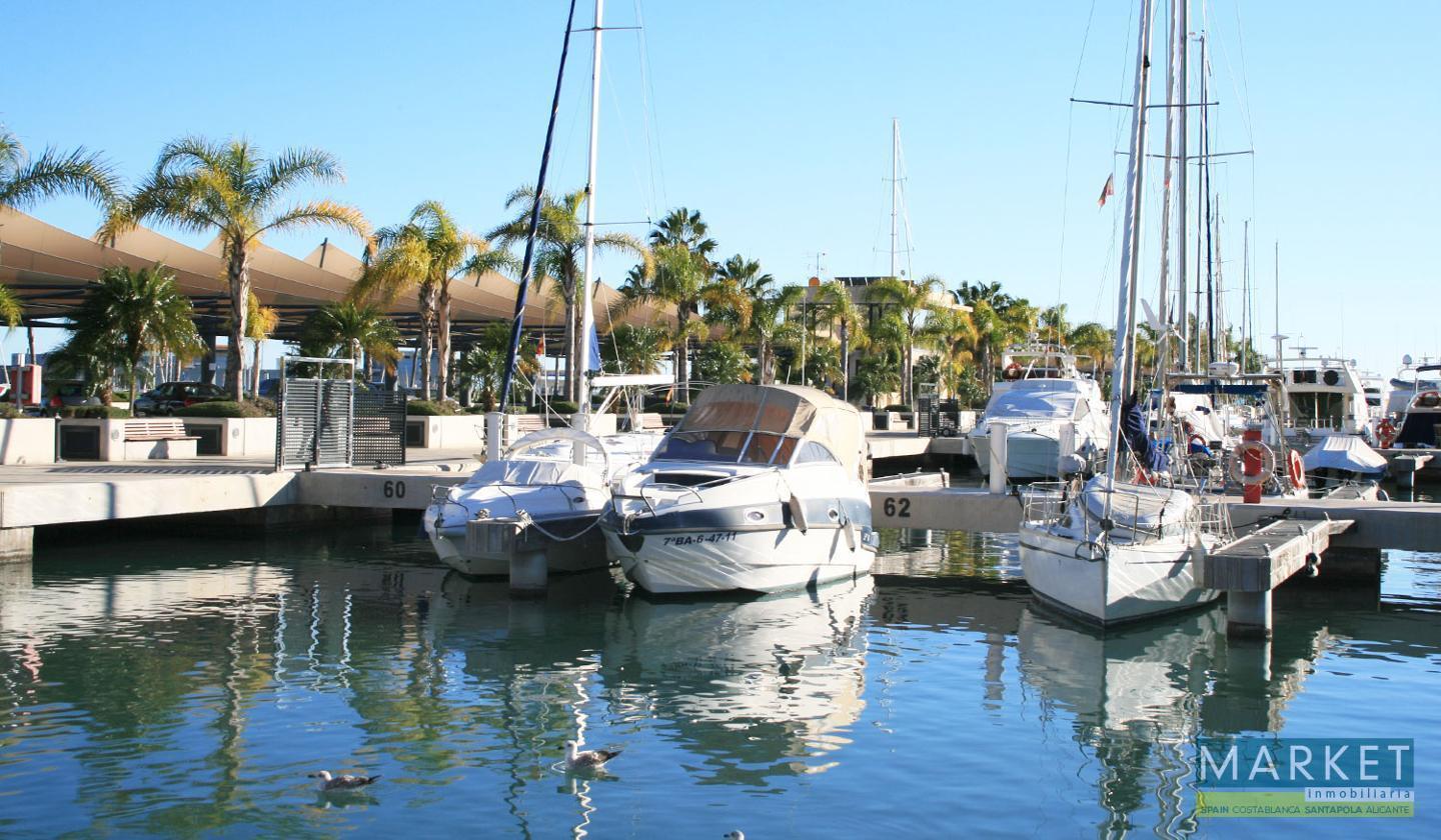 Flat for Sale in Santa Pola