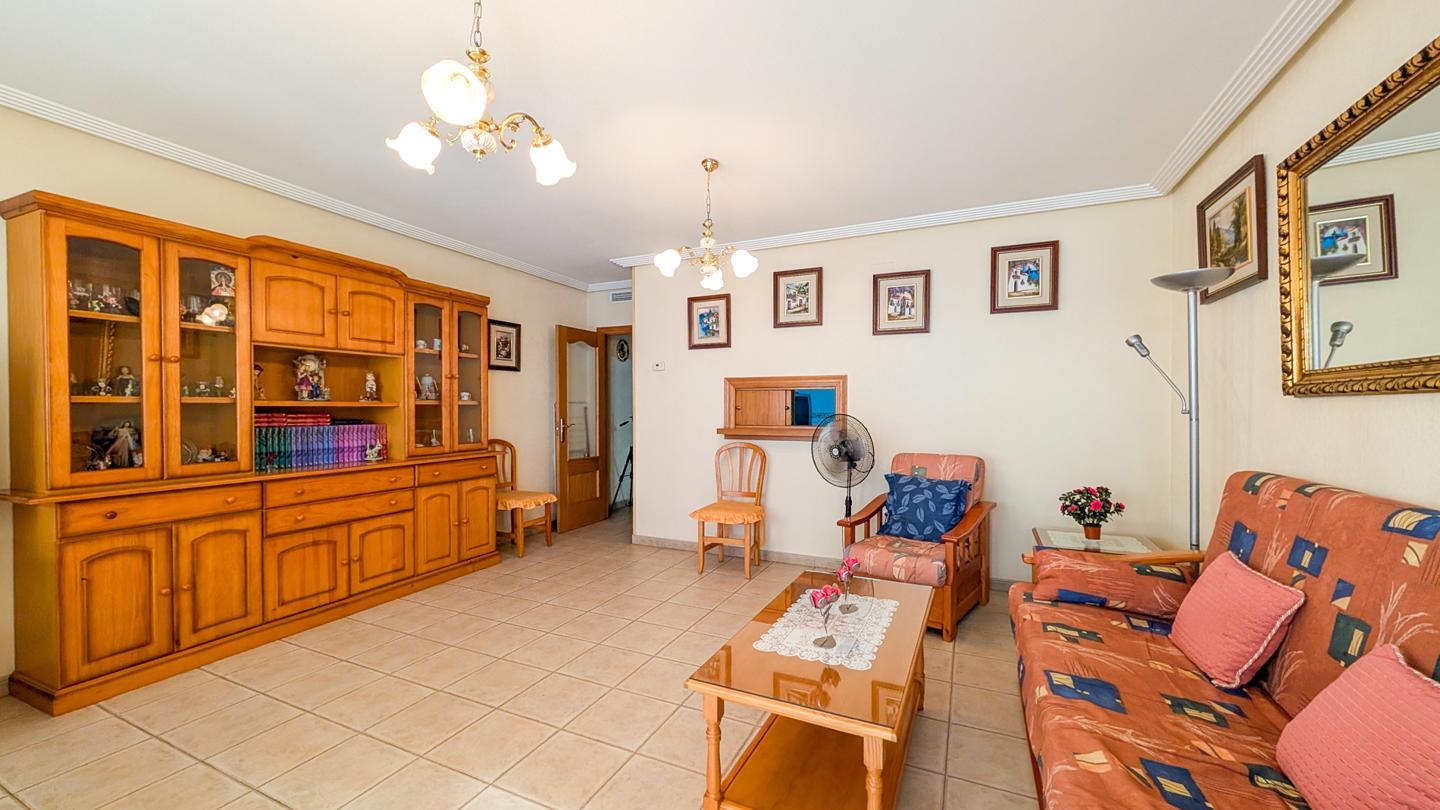 Flat for Sale in Santa Pola