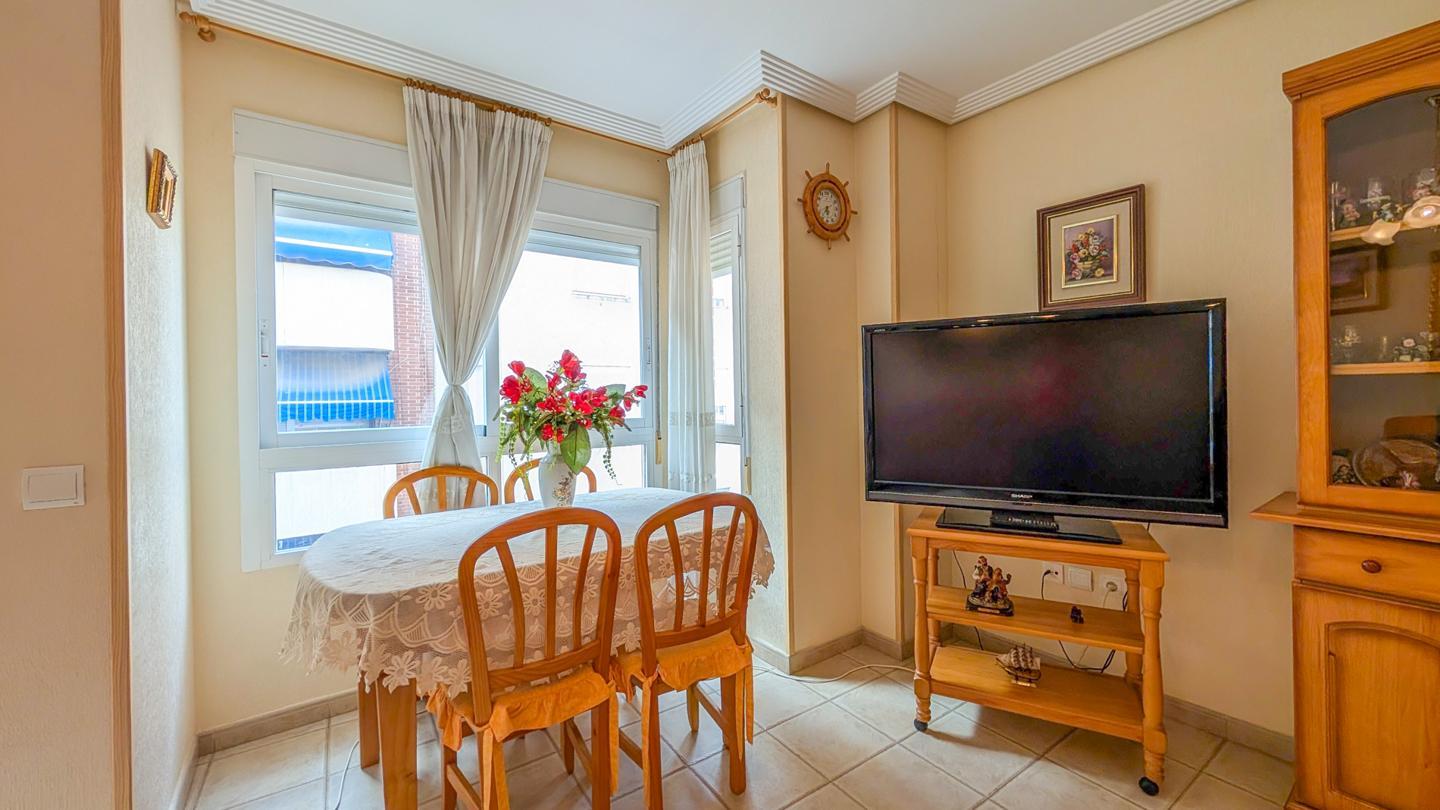 Flat for Sale in Santa Pola