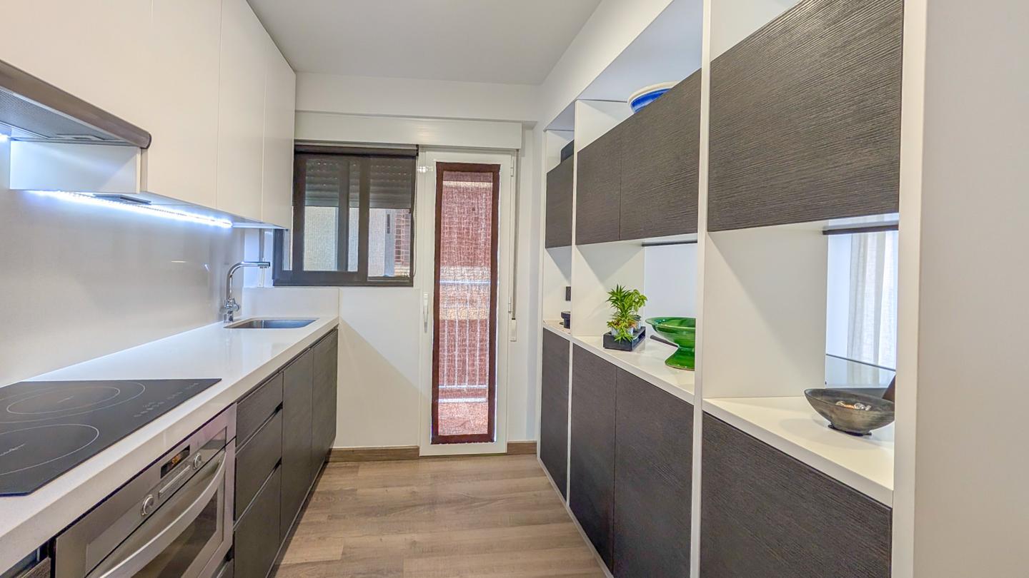 Flat for Sale in Santa Pola
