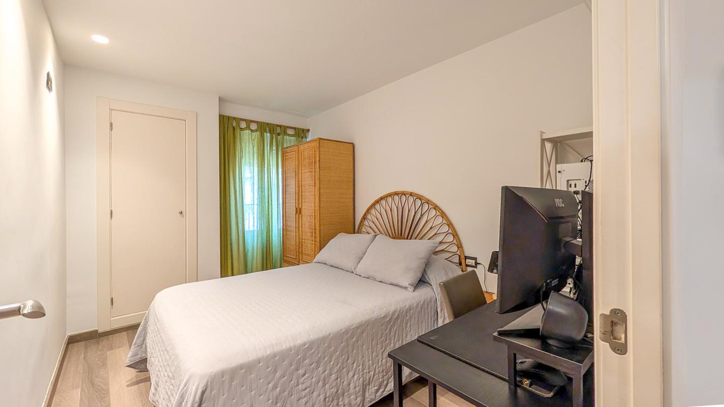 Flat for Sale in Santa Pola