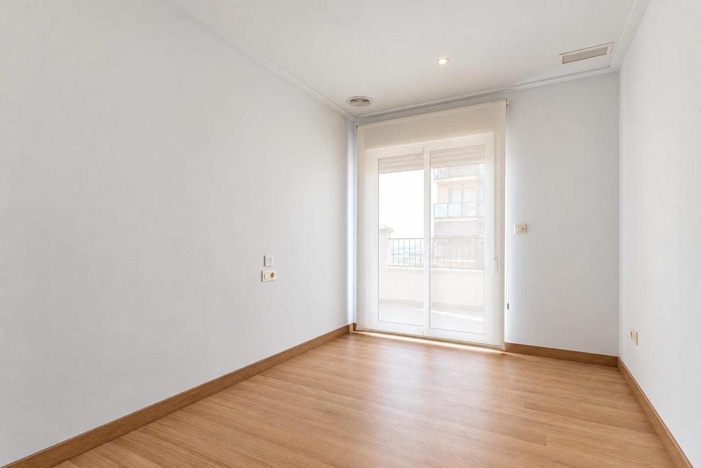 Flat for Sale in Elche