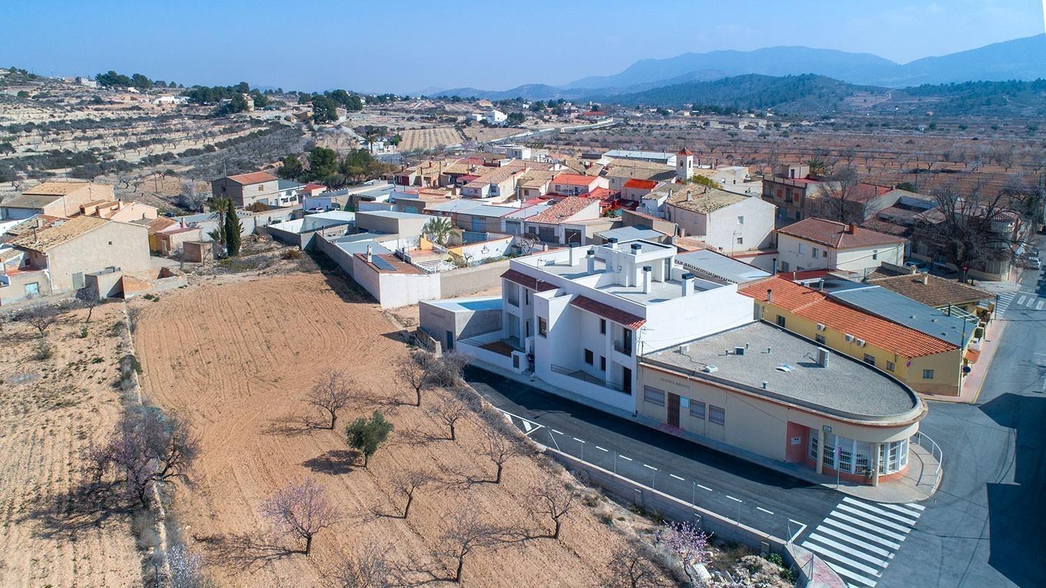 Bungalow en Venta en Hondón de las Nieves