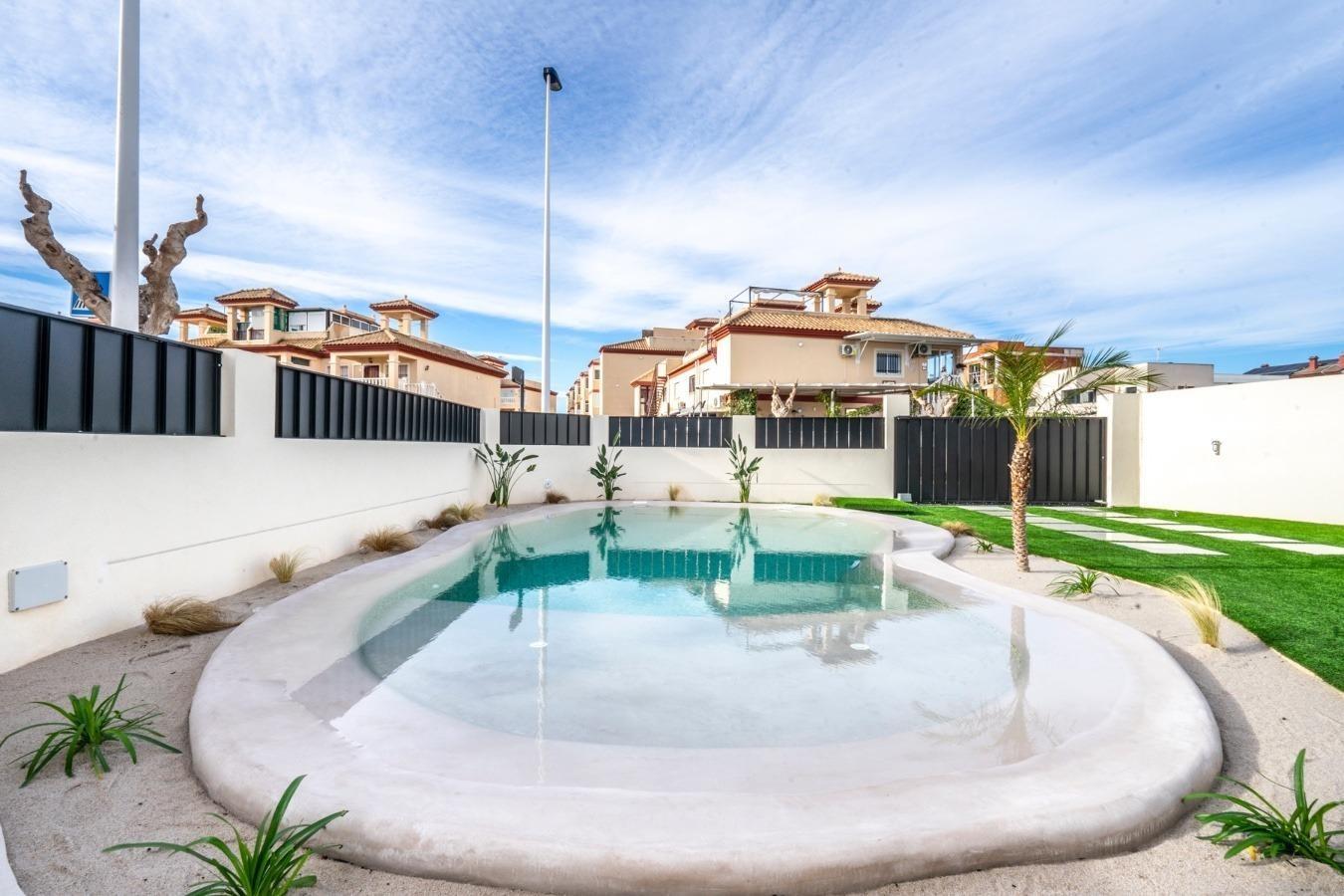 Villa for Sale in Torre-Pacheco