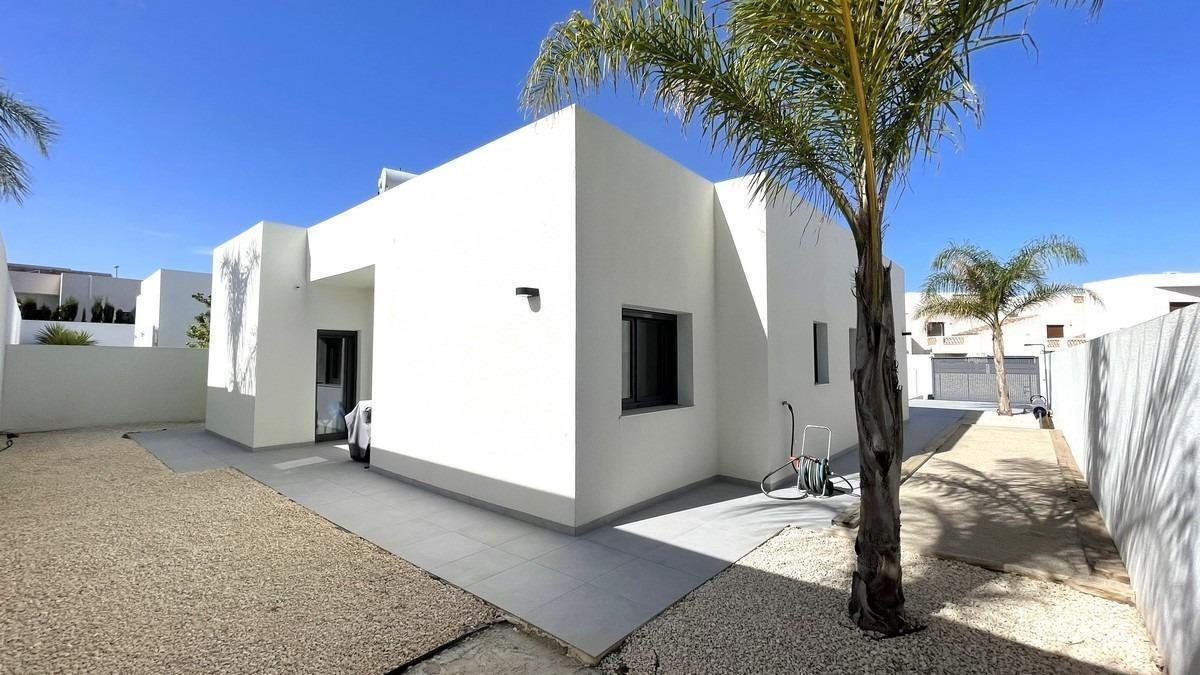 Villa for Sale in Rafal