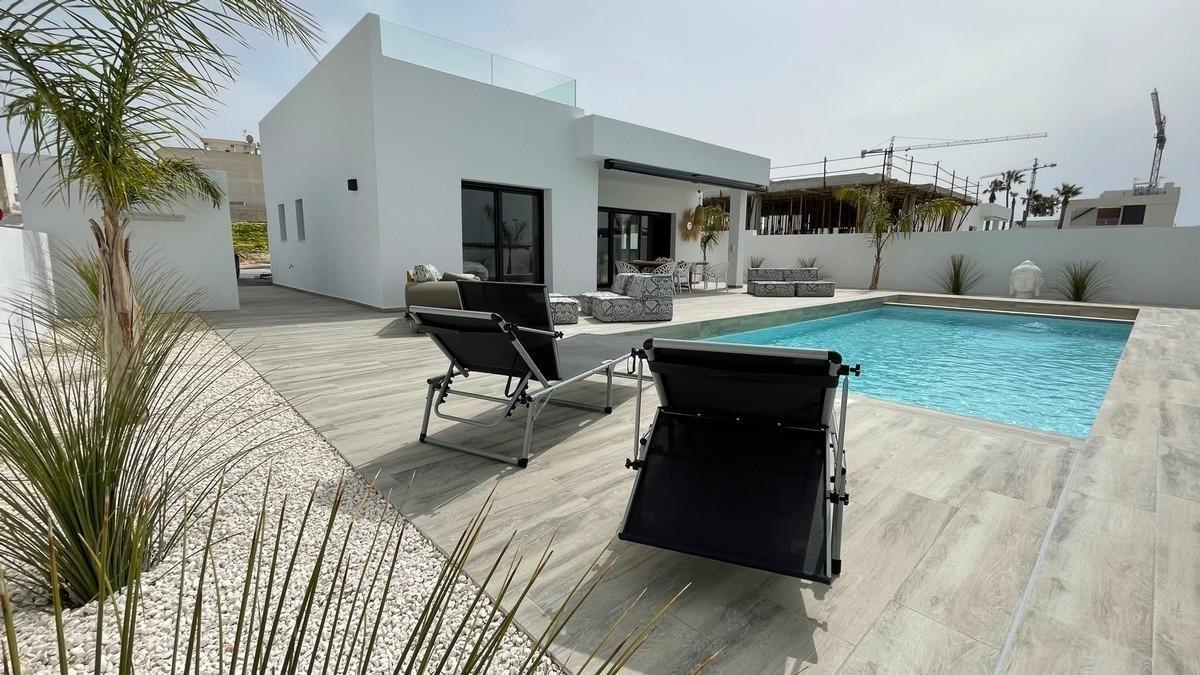 Villa for Sale in Rafal