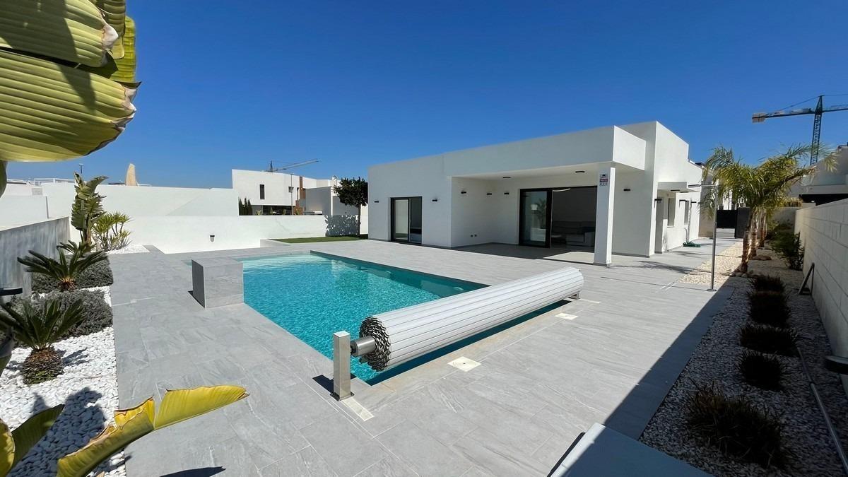 Villa for Sale in Rafal